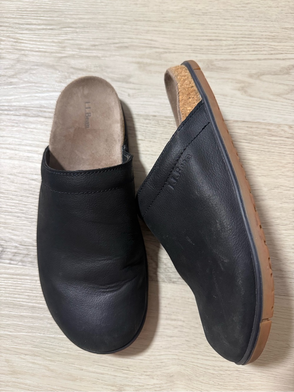L.L.BEAN Women's Go-Anywhere Leather Clogs Nubuck Black Mules Size 9 Medium - Picture 10 of 10